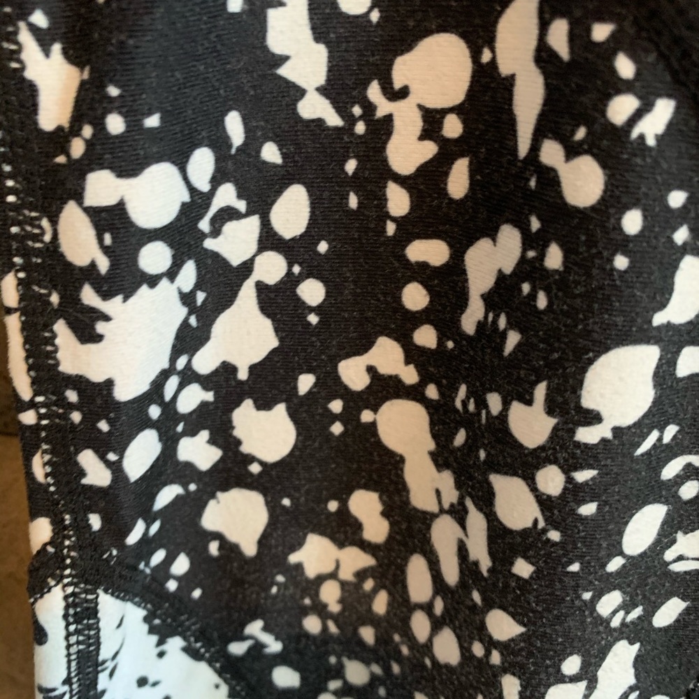 Fabletics workout top - Picture 2 of 3